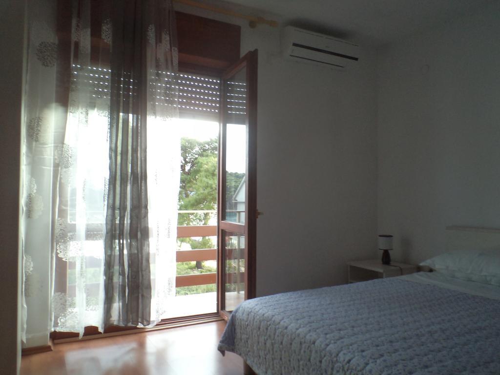 Apartment Nella Molat Rum bild